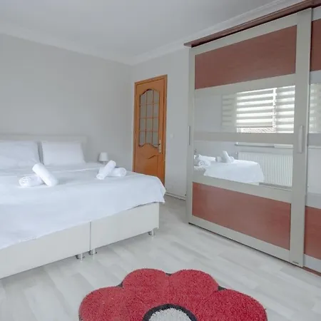 5 Bedroom Huge With Terrace Near Profilo Shopping Mall * Istanbul