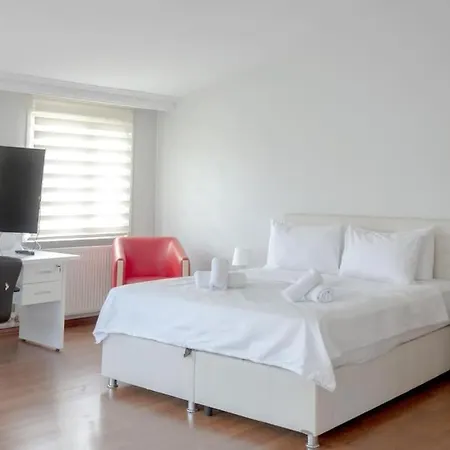 5 Bedroom Huge With Terrace Near Profilo Shopping Mall Lägenhet *