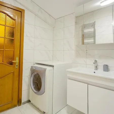 5 Bedroom Huge With Terrace Near Profilo Shopping Mall