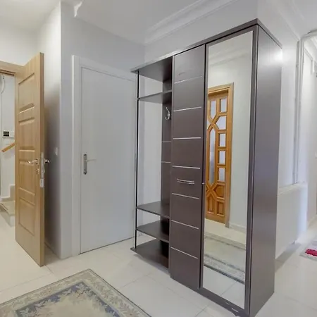5 Bedroom Huge With Terrace Near Profilo Shopping Mall
