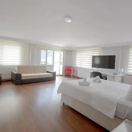 5 Bedroom Huge With Terrace Near Profilo Shopping Mall Lägenhet *