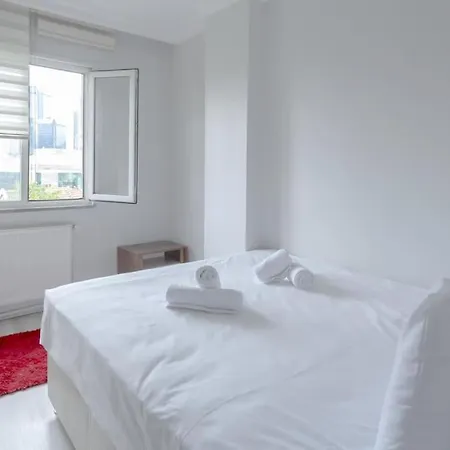 Lägenhet 5 Bedroom Huge With Terrace Near Profilo Shopping Mall *