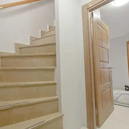 5 Bedroom Huge With Terrace Near Profilo Shopping Mall Lägenhet Istanbul